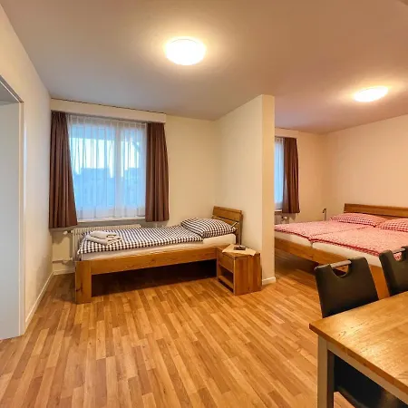 Hecht Hotell 2*