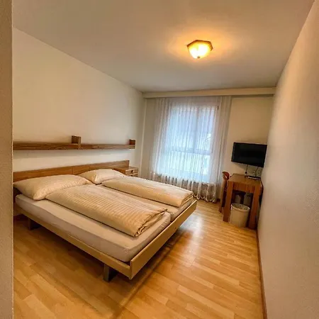 Отель Hecht 2*